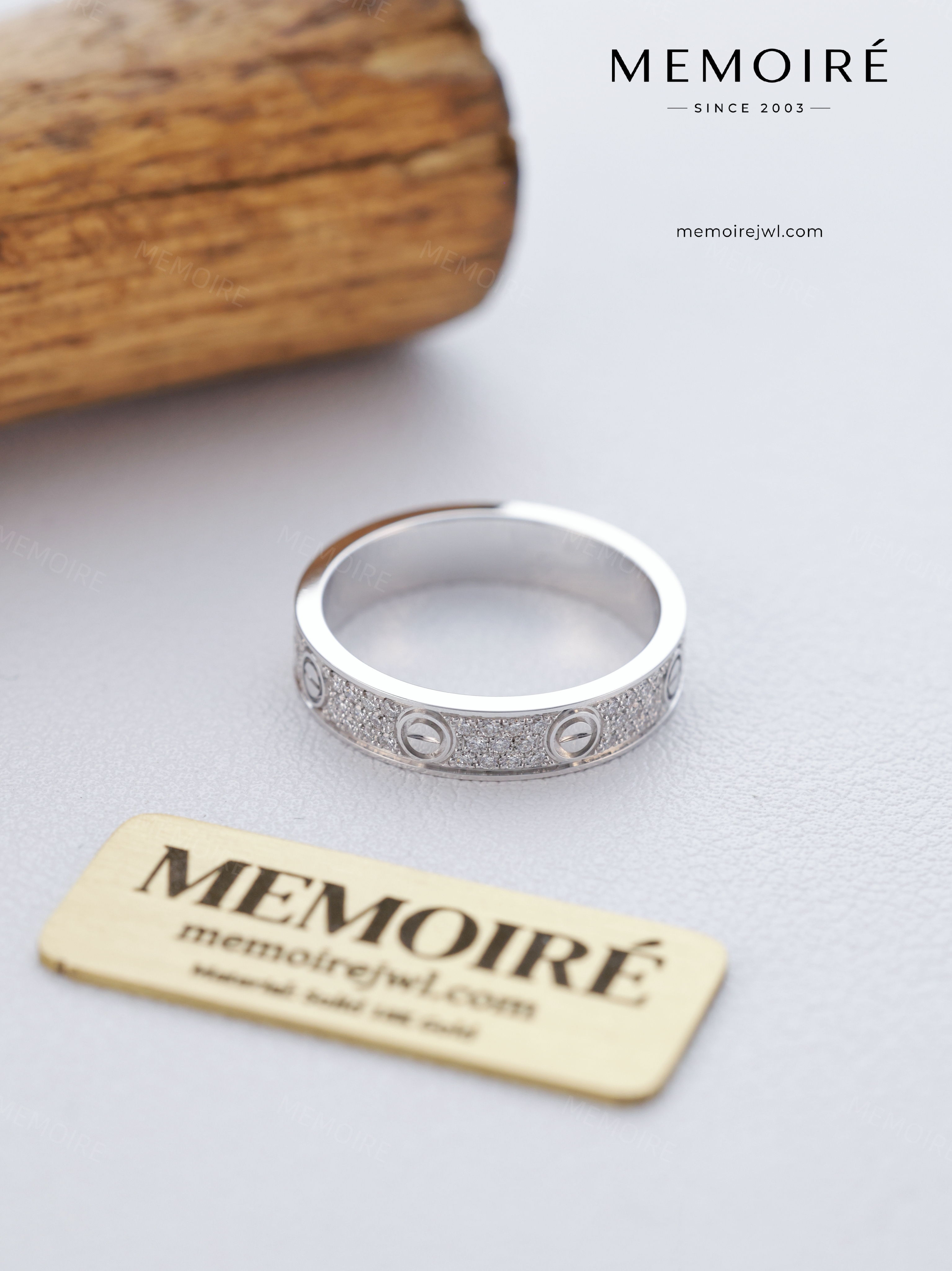 MEMOIRÉ 18K White Gold Pavé Starry Ring